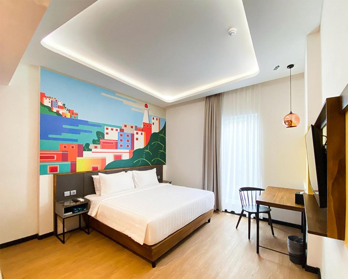 Alhambra Hotel Banda Aceh Buitenkant foto